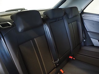 SUV Volkswagen T-Roc 13 av 22