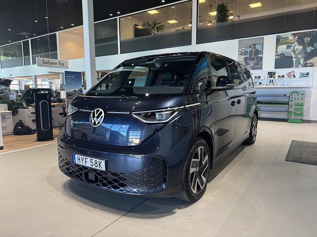 Volkswagen ID. Buzz LAGERBIL / 91 kWh 4Motion Eldörrar, H&K, Drag, 360