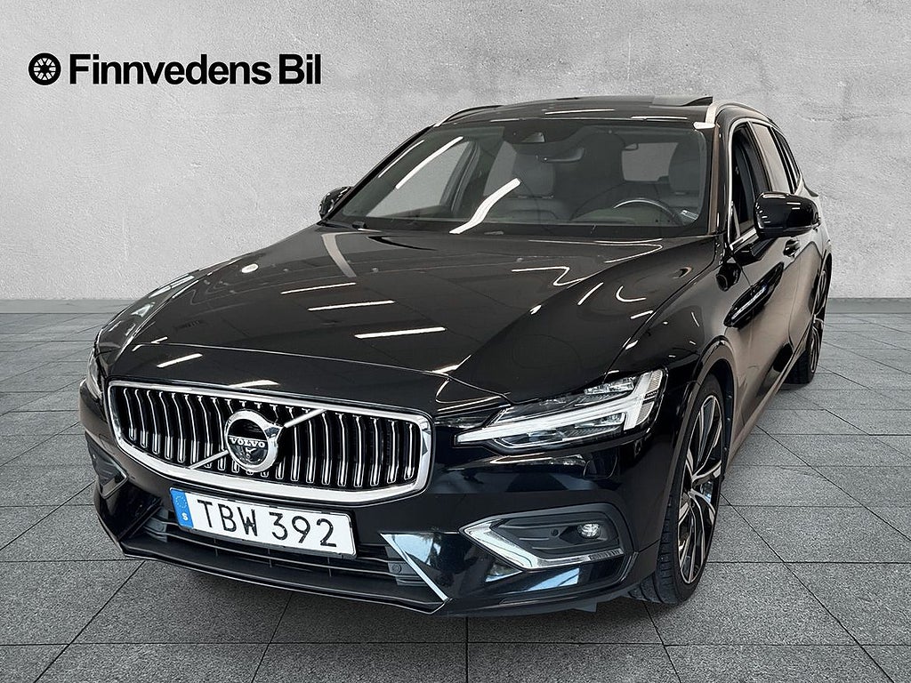 Volvo V60 T6 AWD Inscription (360, HUD, Pano)