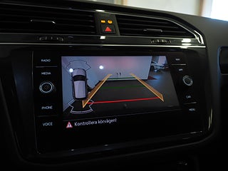 SUV Volkswagen Tiguan 23 av 25
