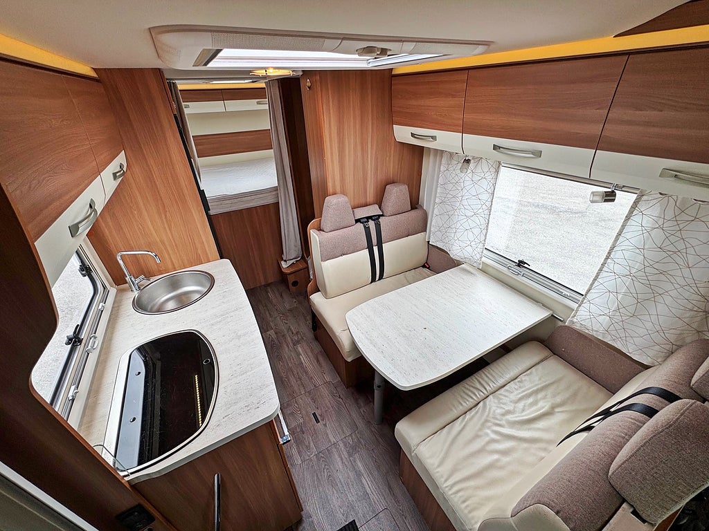 Eura Mobil Activa One 690 HB Alkov, 4250kg