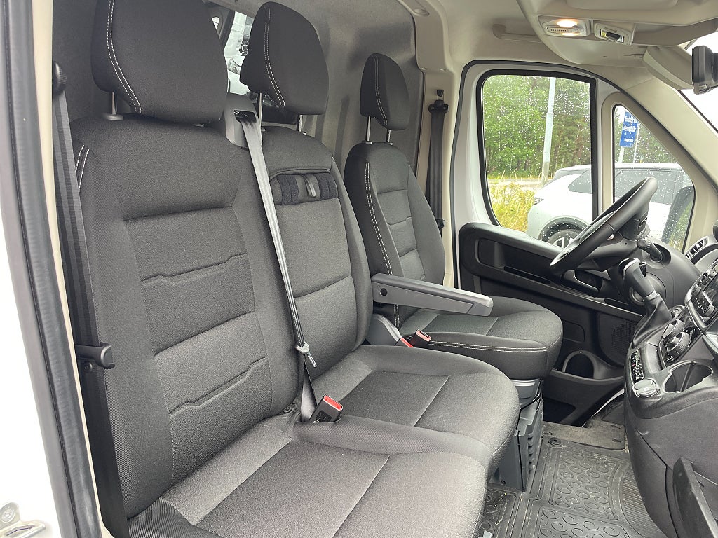 Bild på Peugeot Boxer BlueHDi 180hk Aut L3H2 - Avdragbar moms