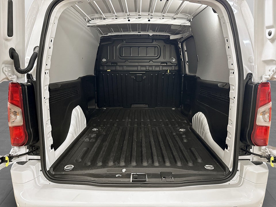 Bild på Peugeot Partner 1.5 BHDi 130hk Aut L2 DRAG B-KAMERA RATTVÄRME