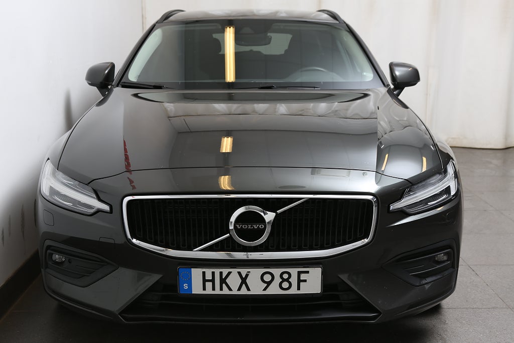 Volvo V60 B4 Diesel 197hk Momentum Adv Aut VOC Leasbar 2022