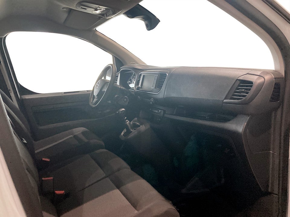 Bild på Opel Vivaro Business 2.0 BHDi 145hk L3 KAMPANJRÄNTA 3,99%