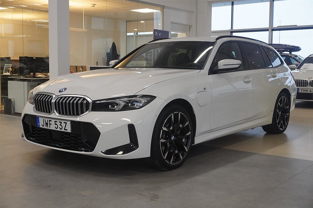 BMW 330e xDrive Touring 3,95% ränta M-Sport Active Edition Aktiv Fart
