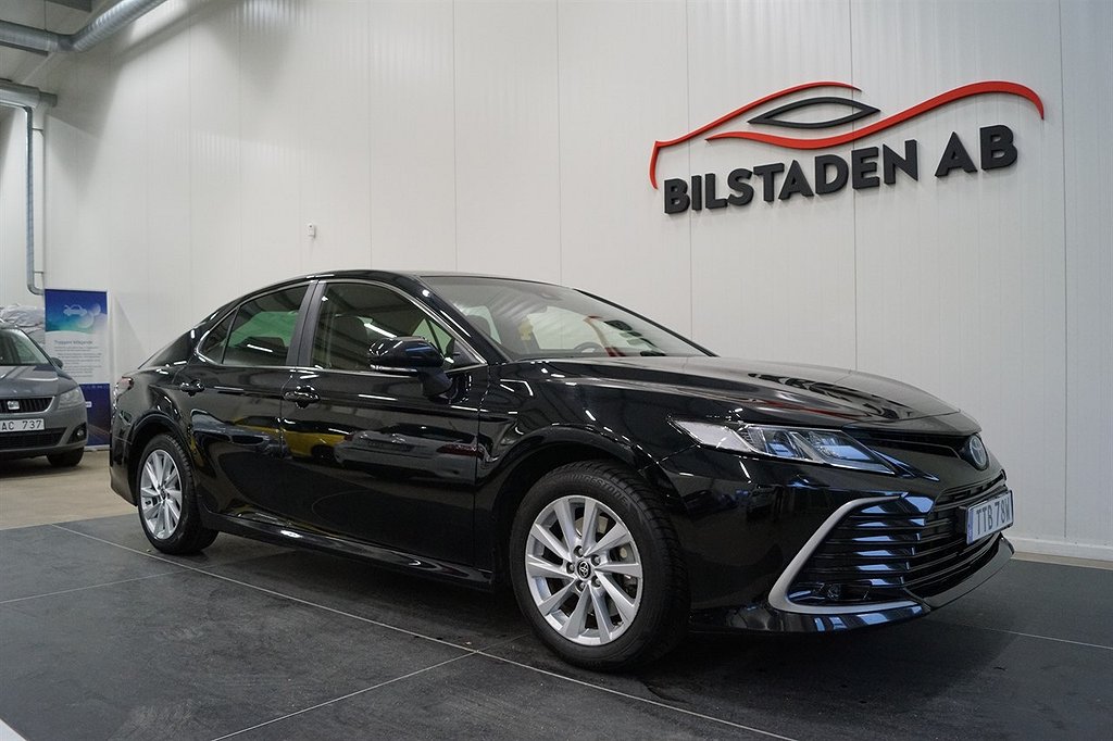 Toyota Camry Hybrid CVT 218hk Executive Momsbil Ny besiktigad