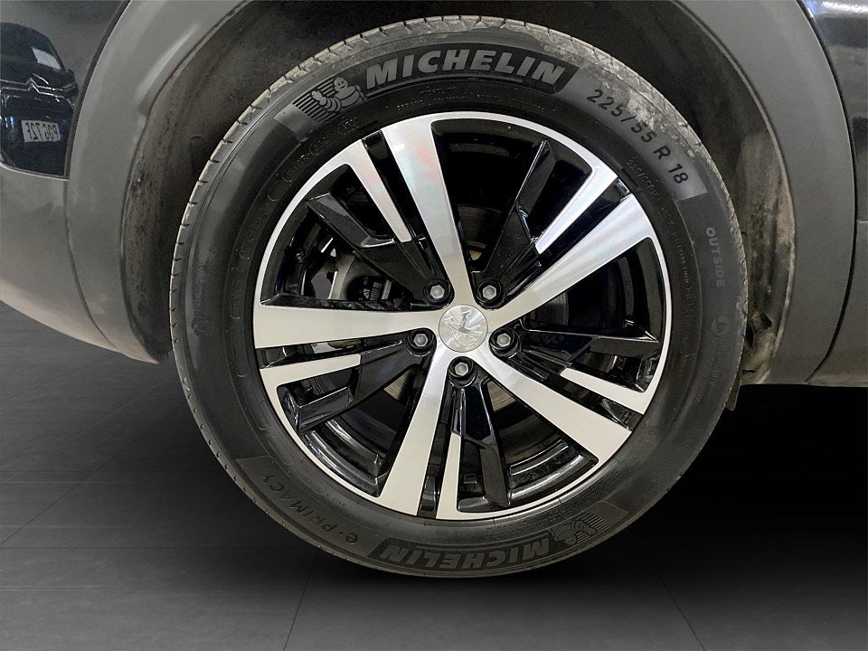 Bild på Peugeot 3008 GT Hybrid4 300hk Aut AWD - 360,ELSTOL,NAV