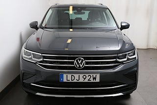 SUV Volkswagen Tiguan 5 av 25