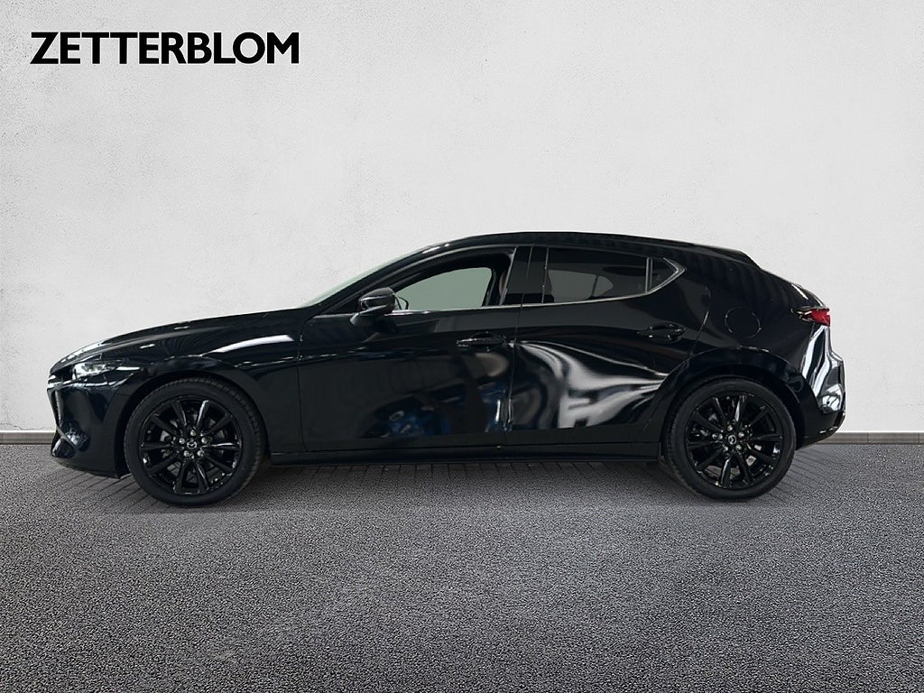 Halvkombi Mazda 3 2 av 22