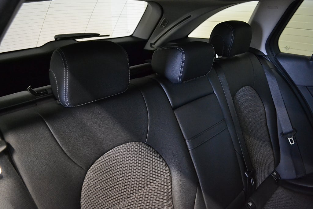Mercedes-Benz C 200 T 184hk 4MATIC Avantgarde | Drag | Kamera | Navi | 2020