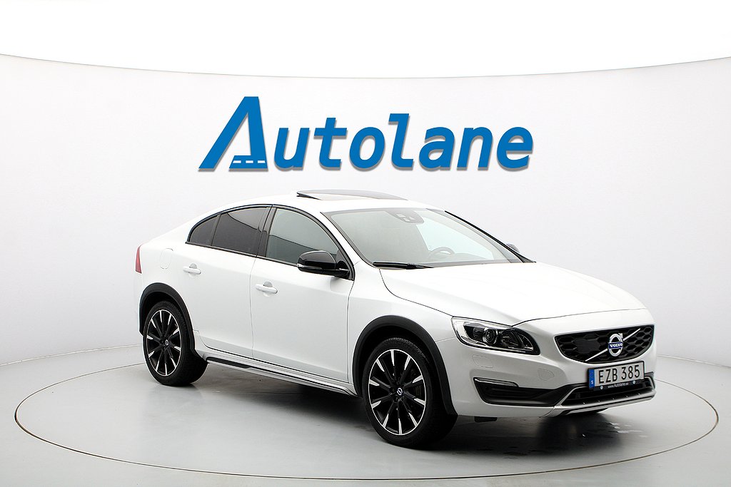 Volvo S60 CC D4 Summum, Taklucka, Navi, 19", Värmare 190hk