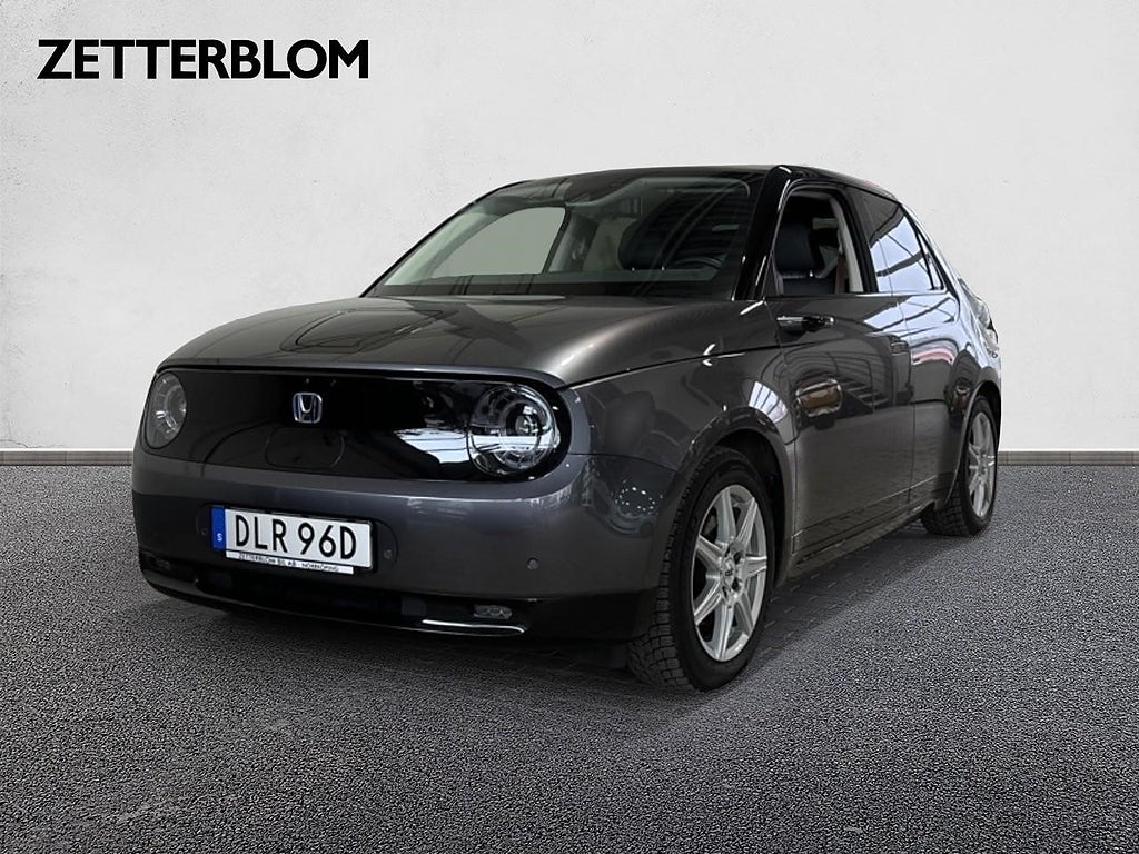 Halvkombi Honda E 20 av 27