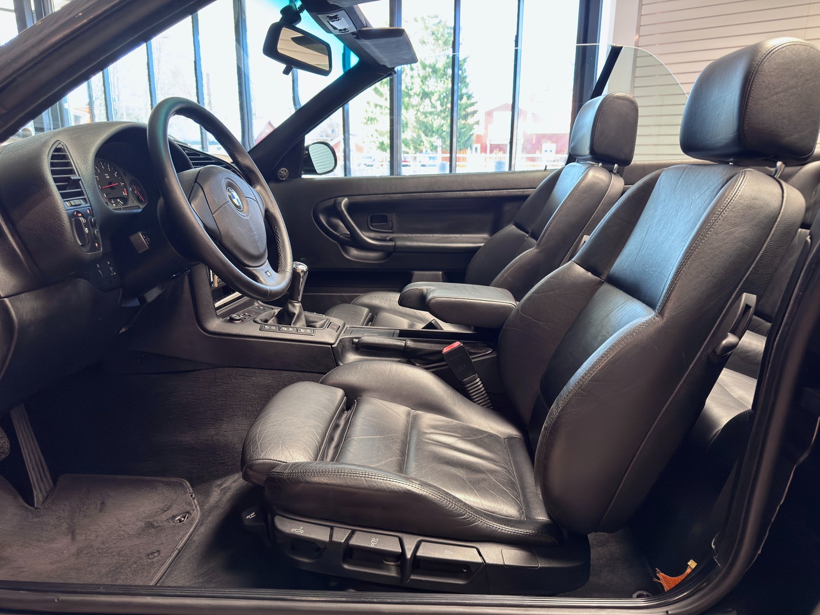 BMW M3 3.2 321hk Convertible | Fint skick | Fullt dokumenterad 2026 - miniatyr 11