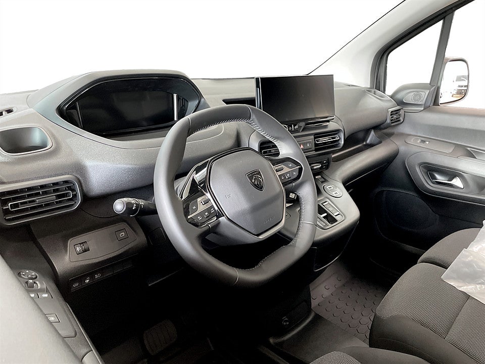 Bild på Peugeot Partner Plus 130hk Aut L2 - EDITION! SERVICE & V-HJUL INGÅR!