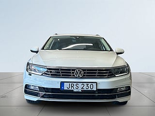 Volkswagen Passat Sportscombi 2.0 TDI 4M GT Dragkrok Dvärme B-kamera S&V – bild 2