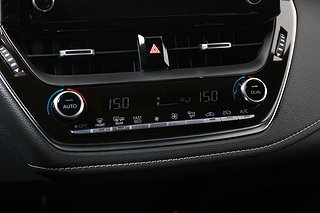 Halvkombi Toyota Corolla 17 av 19
