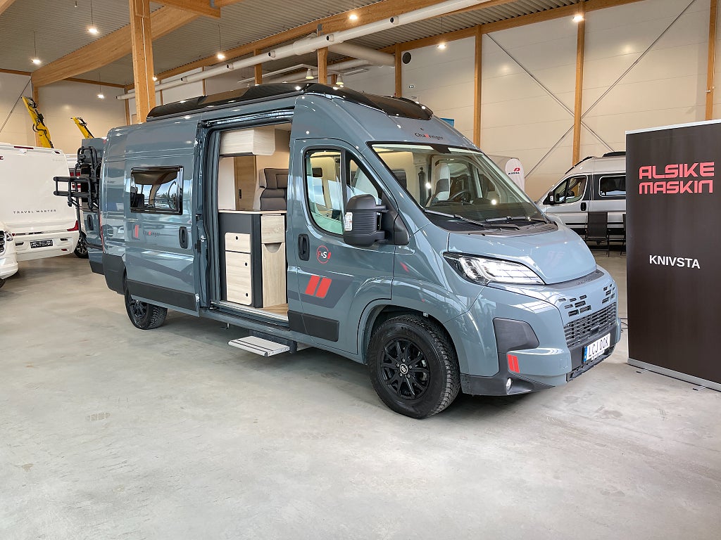 CHALLENGER F&S Edition / Solcell / Webasto / Litium / 5 bältad / Pop-Up
