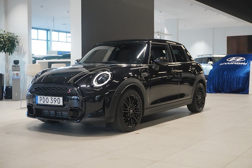 MINI Cooper 3,65% ränta S 5dr 178hk Maximise CarPlay H K Rattvärme Kamera Na