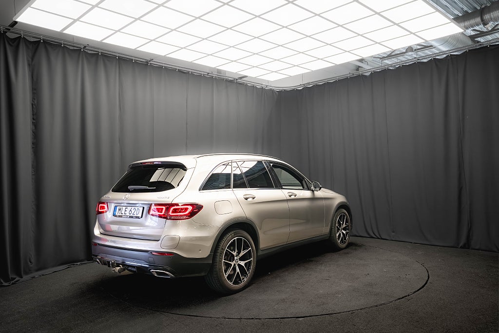Mercedes-Benz GLC 300 de 4M AMG LUFT PANO HUD ELSTOL DRAG 360° LÄDER