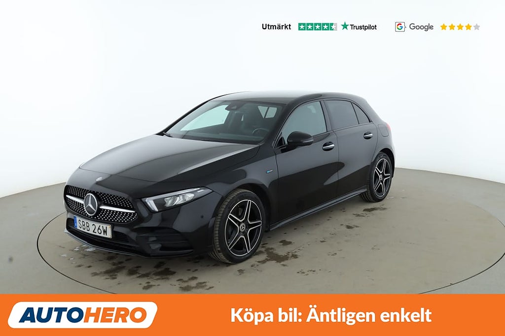 Mercedes-Benz A 250 e AMG Line / Drag, CarPlay, Värmare
