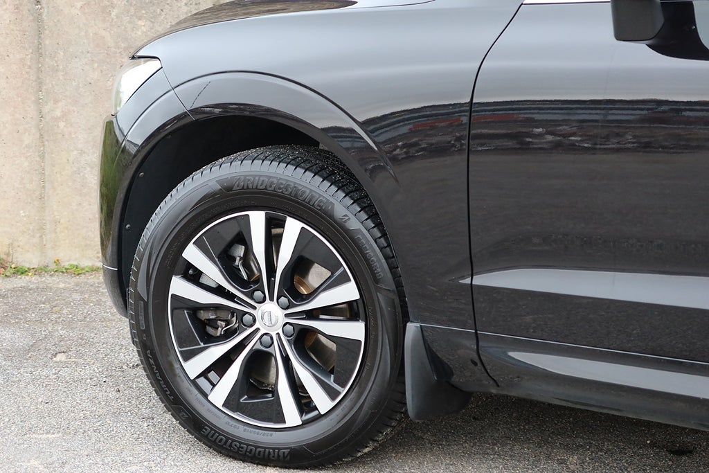 Volvo XC60 B5 Advanced Drag Kamera Värmare CarPlay BLIS SE UTR