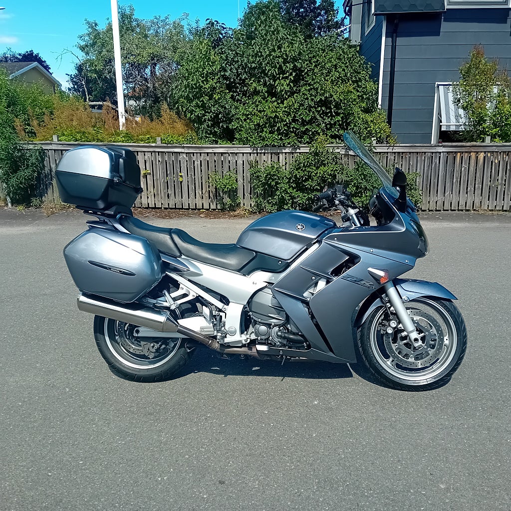 Yamaha Fjr1300 // LÅGMILAD