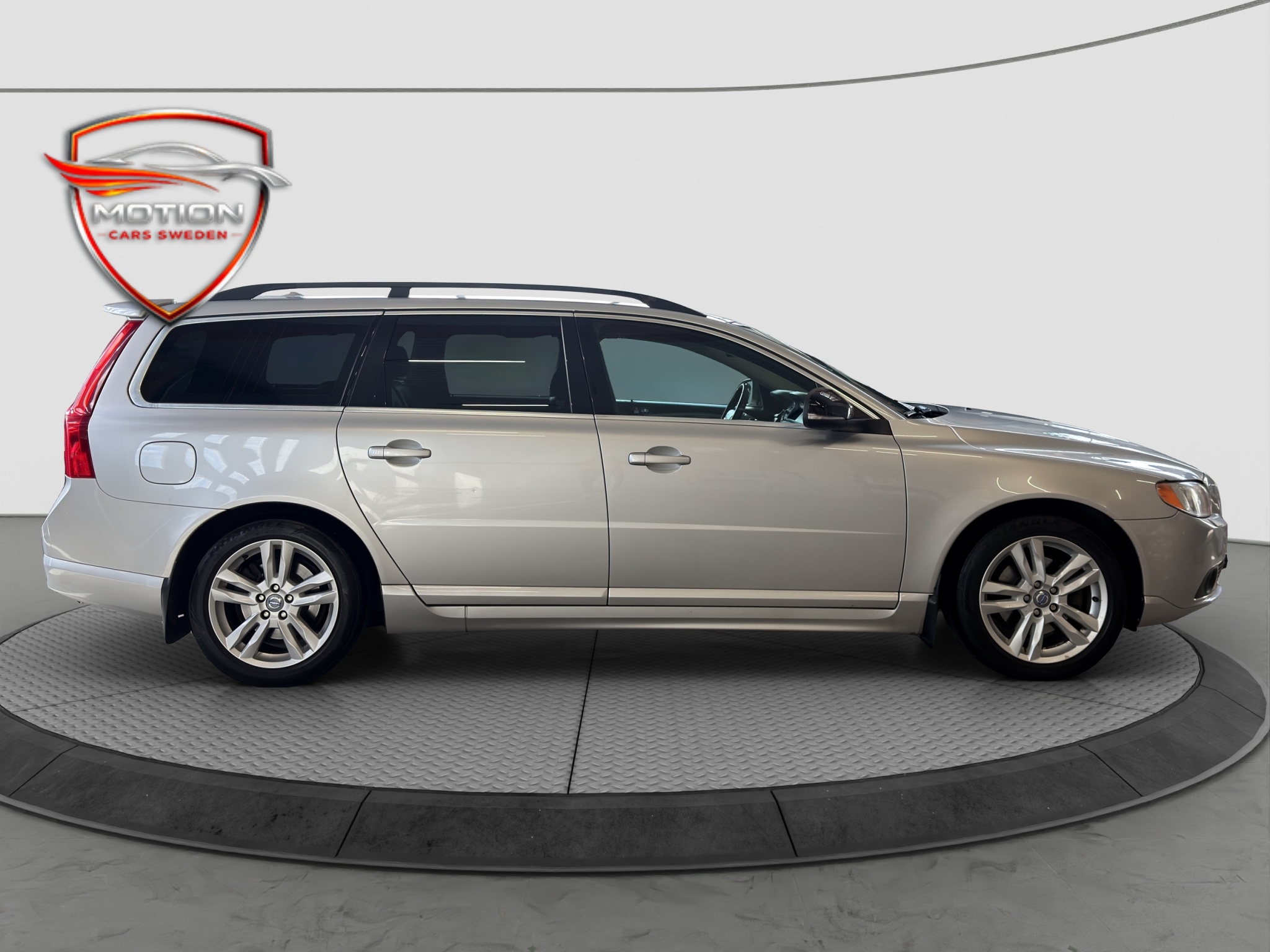 Volvo V70 D4 Geartronic Momentum 2013, bild 4/51