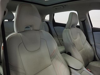 Halvkombi Volvo V40 11 av 24