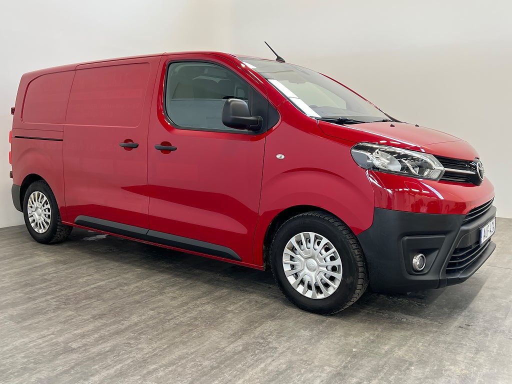 Toyota ProAce 1.5 D-4D Medium D-värm, Drag, Moms