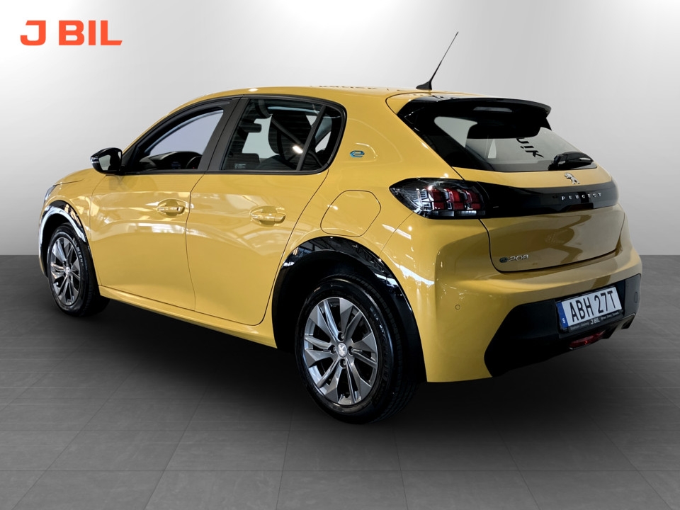 Peugeot e-208 Active 50kWh 136hk 2023, kuva 3/38