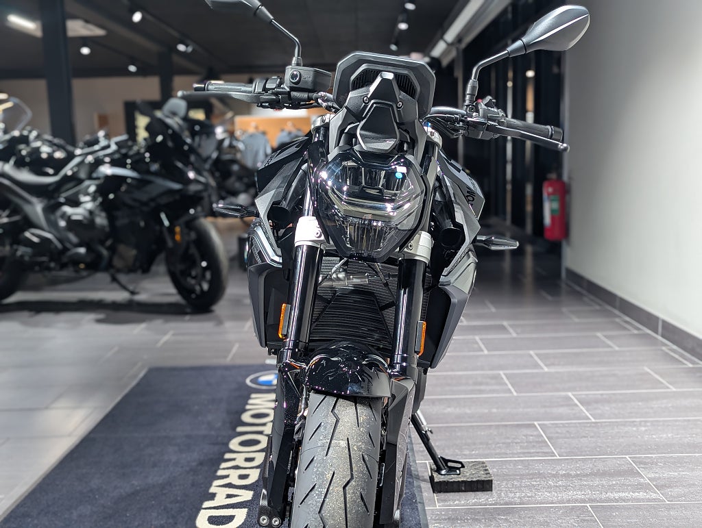 BMW F900R 3,45%/NU: 122.900kr! SPARA: 7.495kr!/Quickshifter/Dynamic.