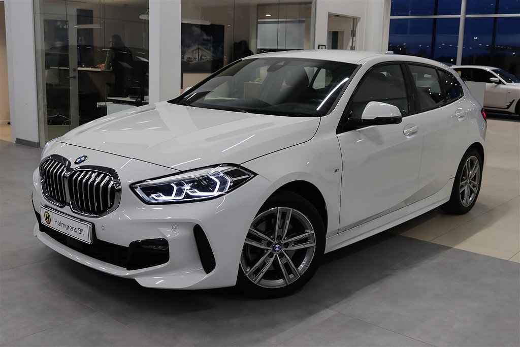 BMW 118 5dr M-Sport Farthållare PDC LED Leasebar 17