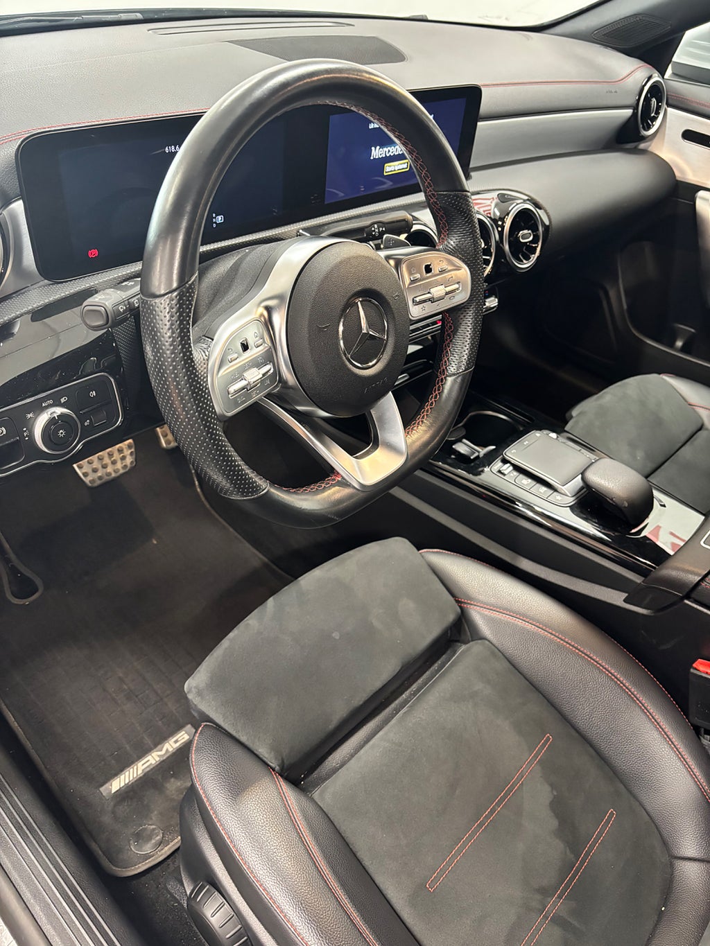 Mercedes-Benz CLA200 d 2021 - miniatyr 9