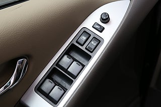 SUV Nissan Murano 10 av 30