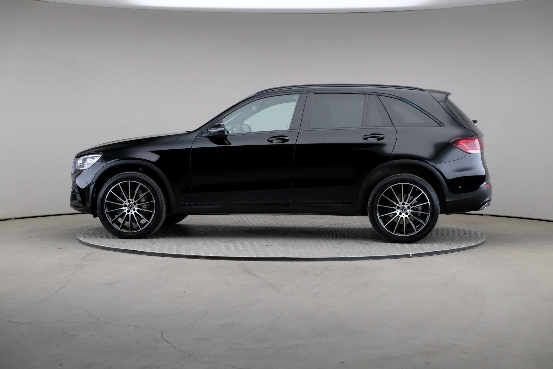Mercedes-Benz GLC 2022, bild 4/47