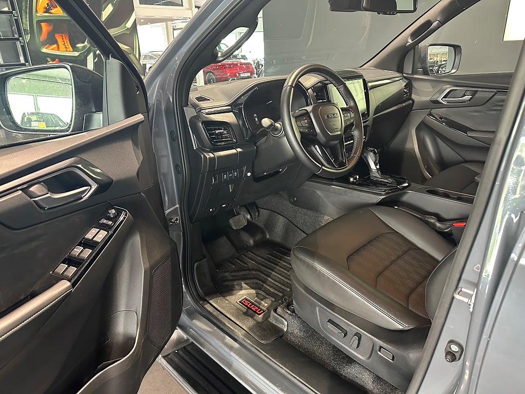 Isuzu D-Max Crew Cab XRX 1.9 CNG 4WD Kåpa Värmare - bild 8