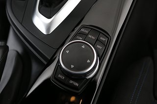 Sedan BMW 330 26 av 28