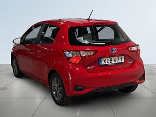 Toyota Yaris Hybrid e-CVT Active Kamera Mvärm LÅG skatt S/V-hjul