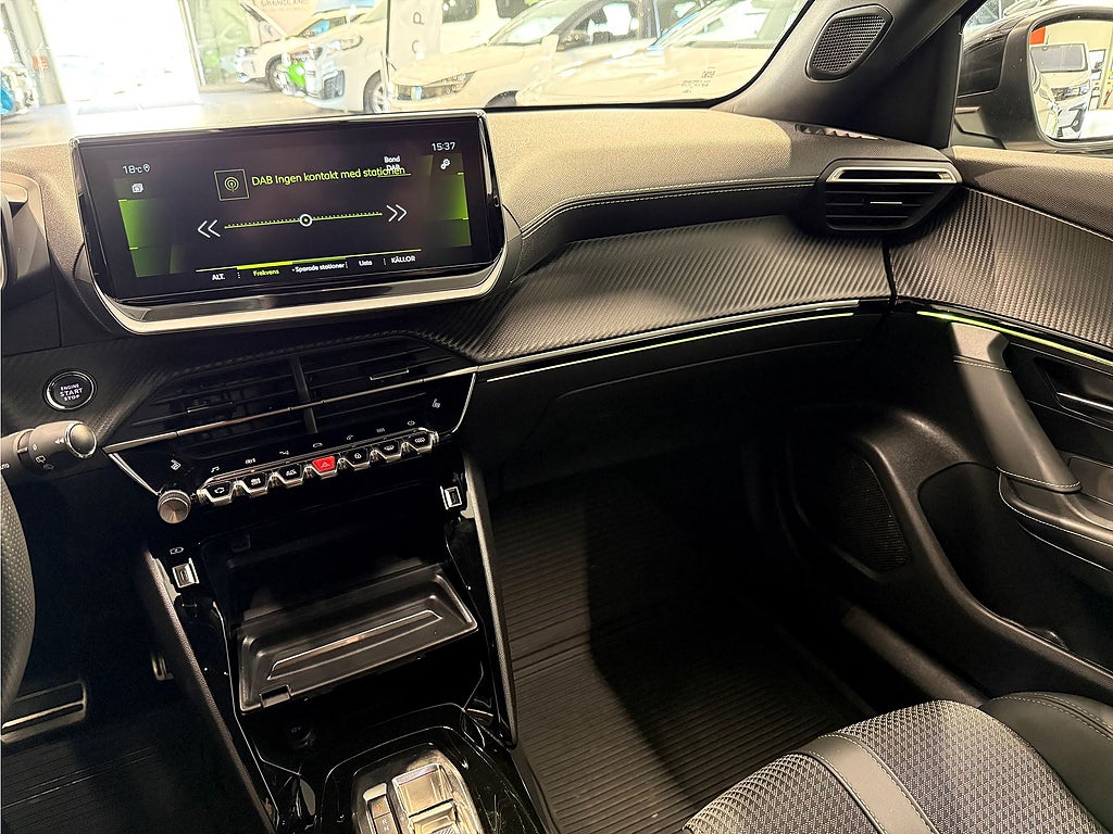 Bild på Peugeot 2008 GT 1.2 PT 130hk Aut - B-KAMERA, NAV, CARPLAY