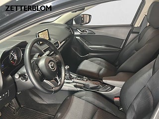 Halvkombi Mazda 3 8 av 18