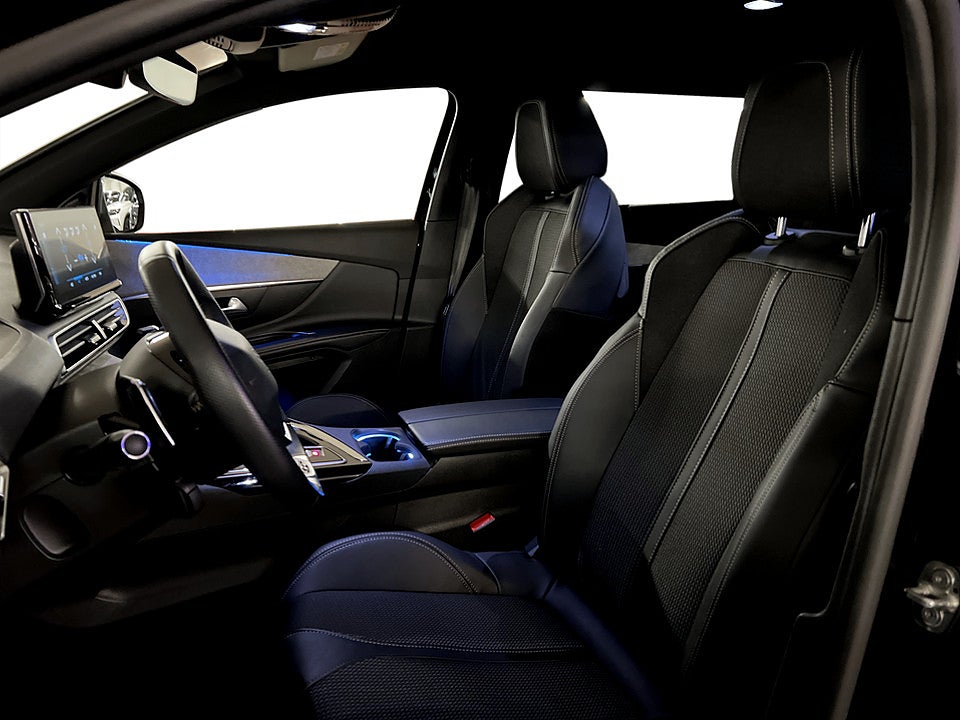 Bild på Peugeot 5008 GT 1.2 PT 130hk Aut 7-SITS B-KAMERA NAVI