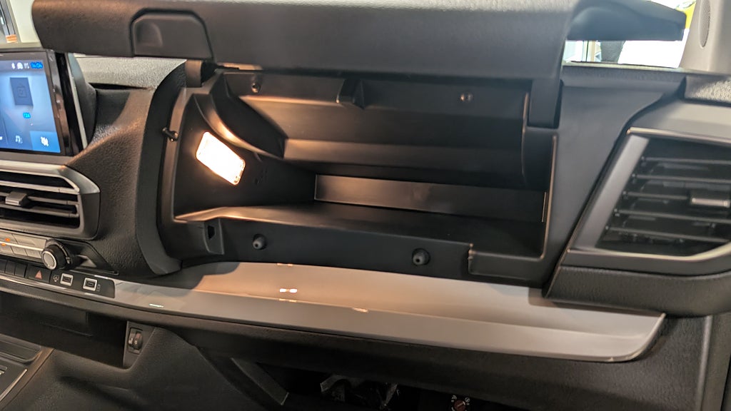 Bild på Peugeot Traveller Active Diesel 180 hk Automat