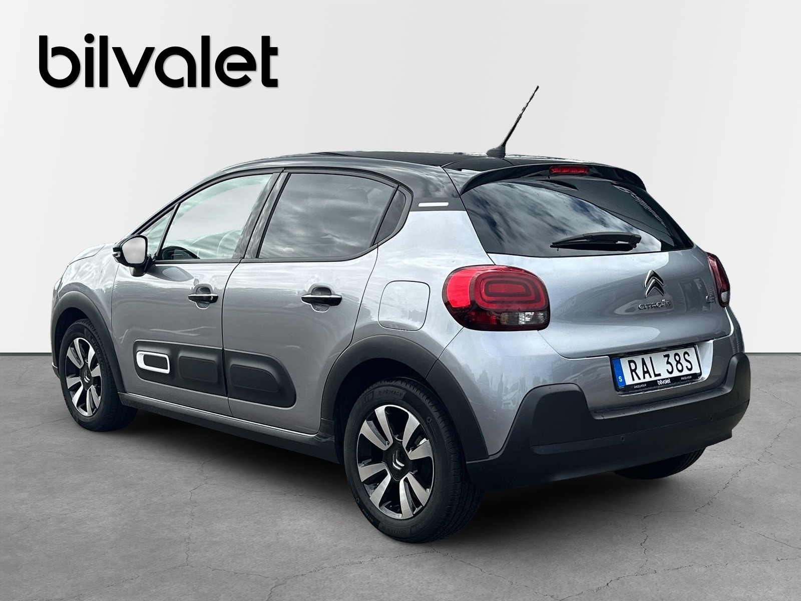 Citroen C3 SHINE 1.2 PT 83Hk Manuell 2023, photo 4/10