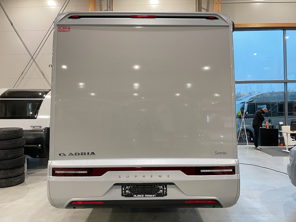 Adria Sonic Supreme 700 SL / Automat 180hk / ALDE / Taksäng - Adria