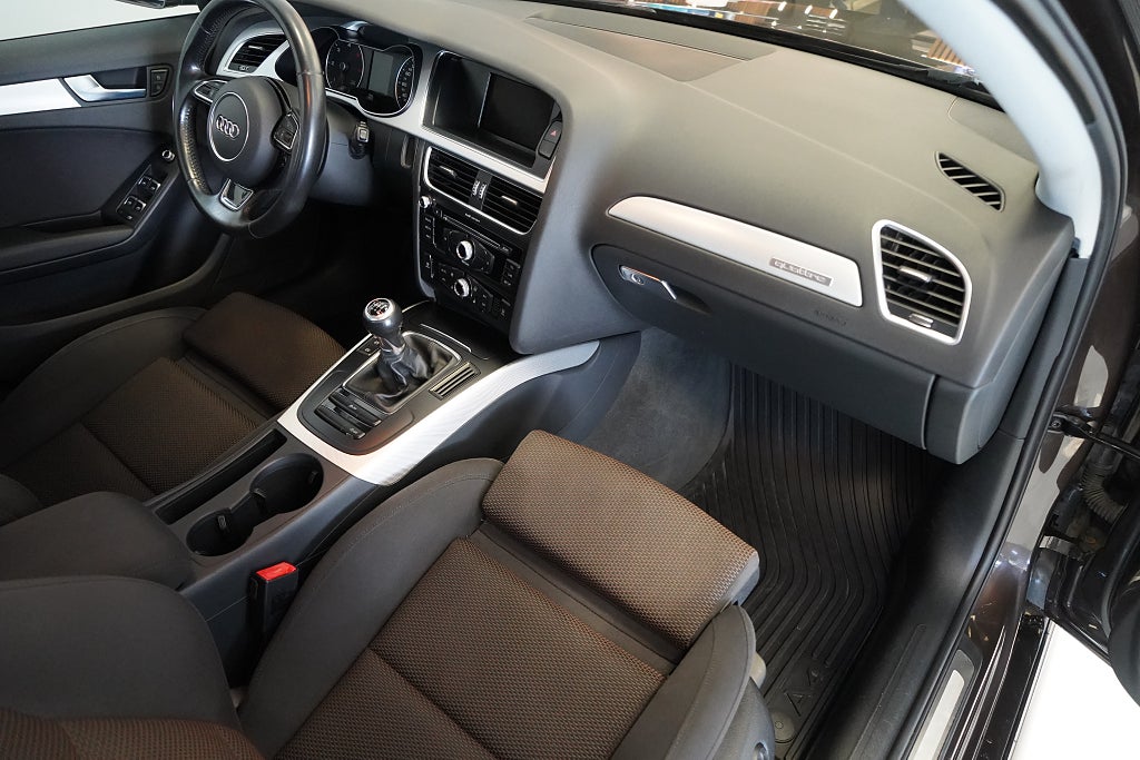 Audi A4 2015 - miniatyr 5