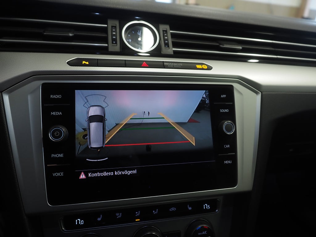 Volkswagen Passat SC TSI 150hk DSG |Cockpit|Drag|Backkamera| 2018