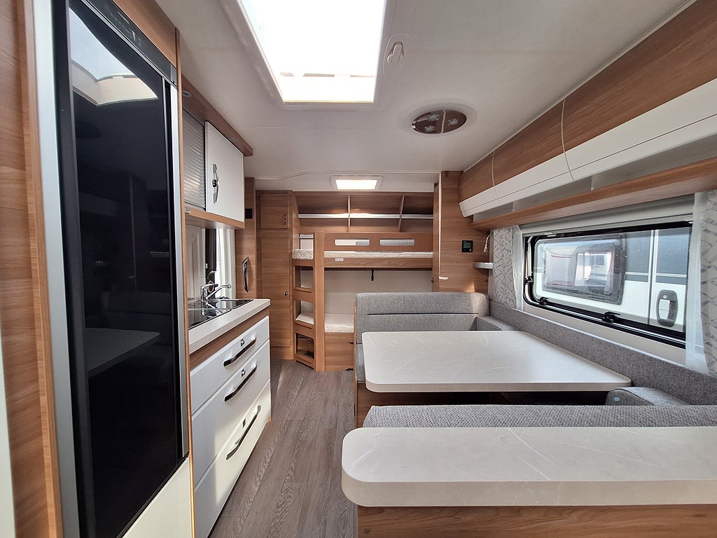 Hobby De Luxe 560 KMFe Barnkammare, Micro, Kampanjprodukt!