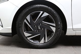 Halvkombi Hyundai i20 8 av 19