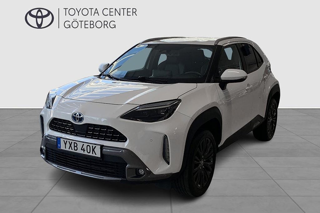 Toyota Yaris Cross Hybrid AWD-i 1,5 ADVENTURE